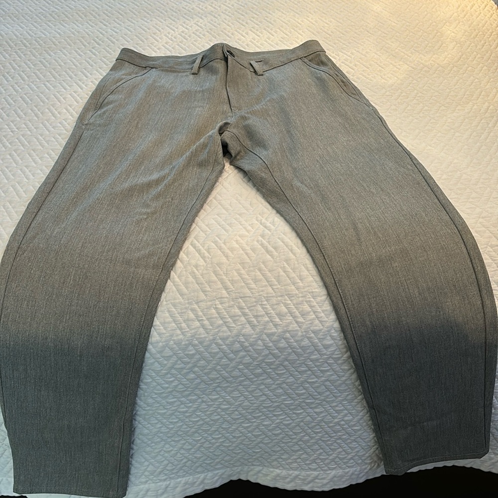 Zara grey dress pantss in excellent condition